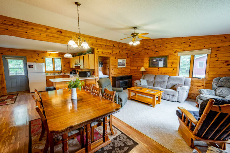 Whitetail Dining Room